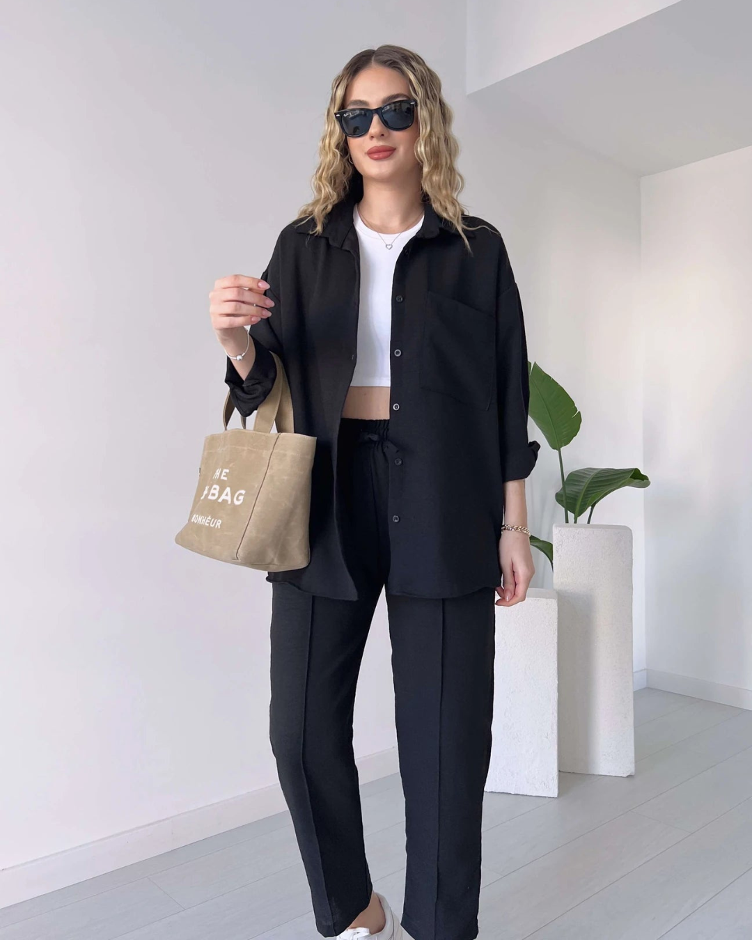 Iva Women’s Minimal Co-Ord Set - Black