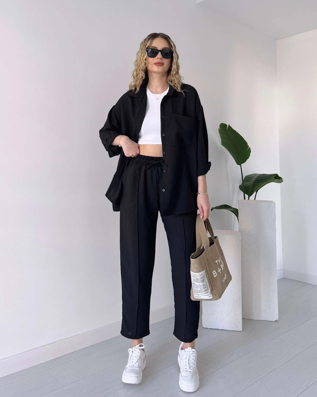 Iva Women’s Minimal Co-Ord Set - Black